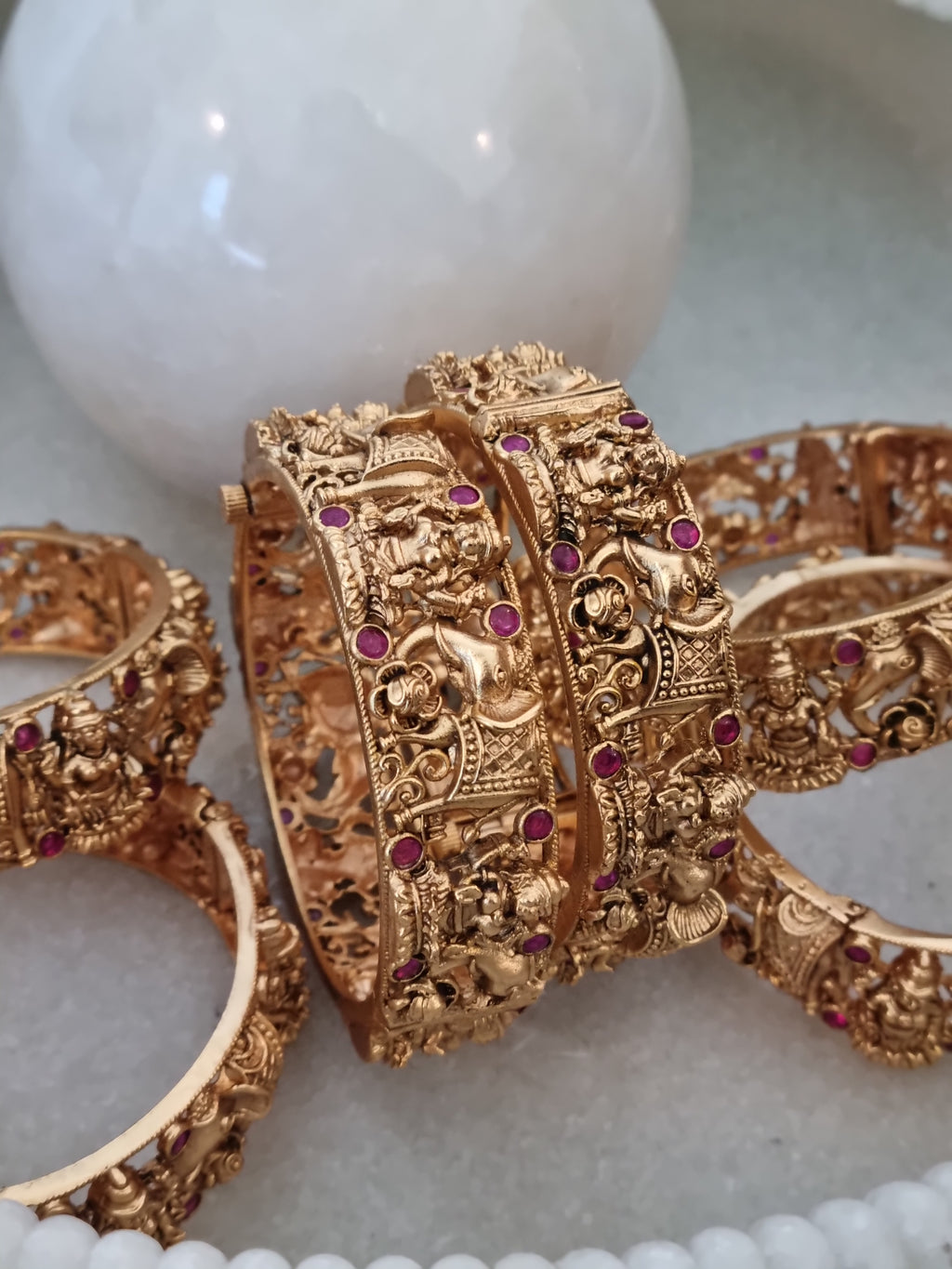 Nimrat Bangles